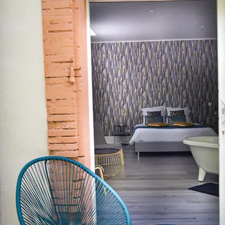 Chateau Lamothe לינה וארוחת בוקר