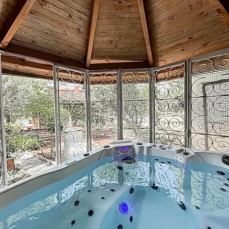 Bed & Breakfast Chateau Lamothe Baziege