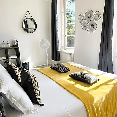 فندق مبيت وإفطار Chateau Lamothe Baziege