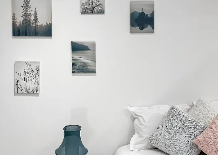 Bed & Breakfast Chateau Lamothe Baziege