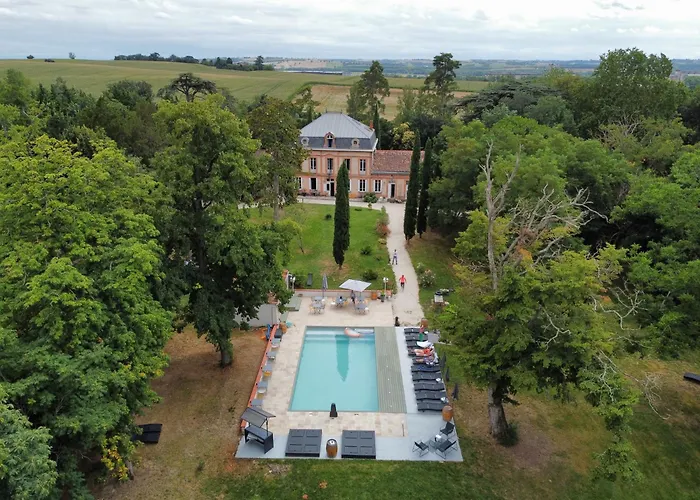 Bed & Breakfast Chateau Lamothe 3*