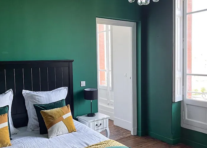 Chateau Lamothe Bed & Breakfast Baziege