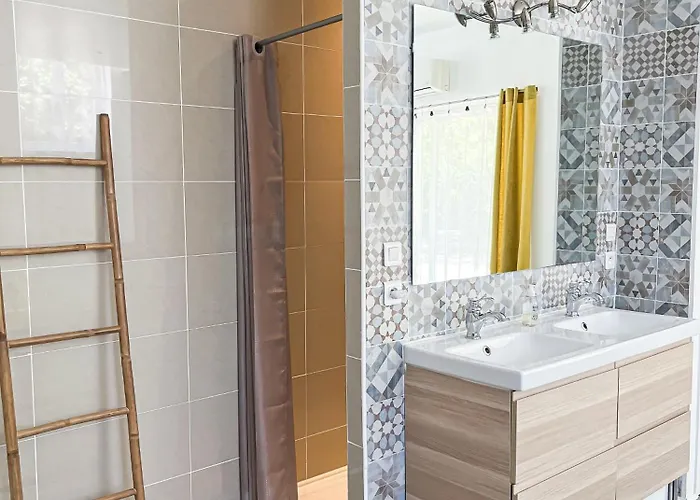 Chateau Lamothe Bed & Breakfast Baziege