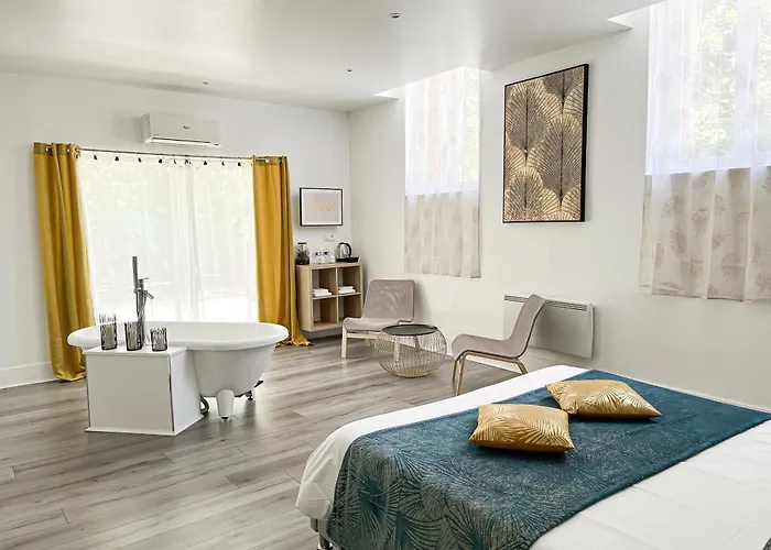 Chateau Lamothe 3* Baziege