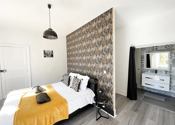 Chateau Lamothe Bed & Breakfast